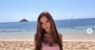 「やーよ！」で一世風靡タレント、ハワイの休日を満喫40歳の水着姿が「目の保養過ぎて目がしんどい」