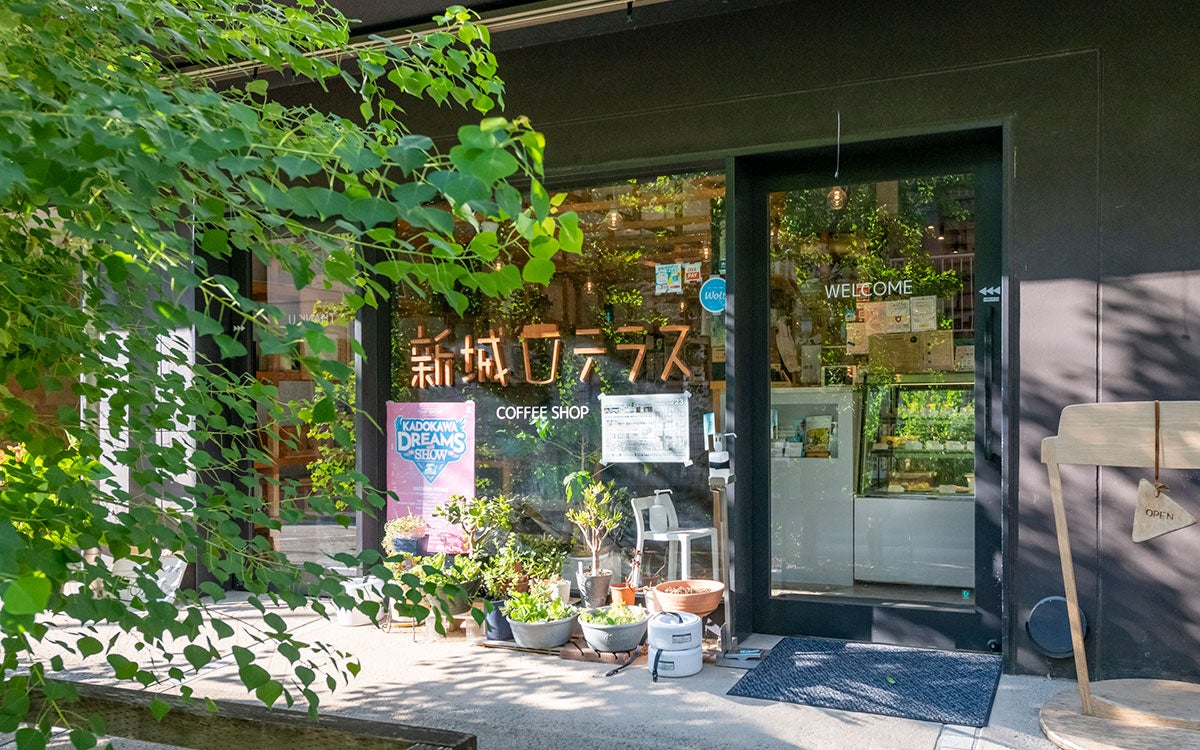 話題の3代目大家・石井さん、マンションに”庭”を作ったら街の人が集まりはじめた。みんなの「やってみたい」に応え地域に開いたスペースを次々と神奈川県川崎市
