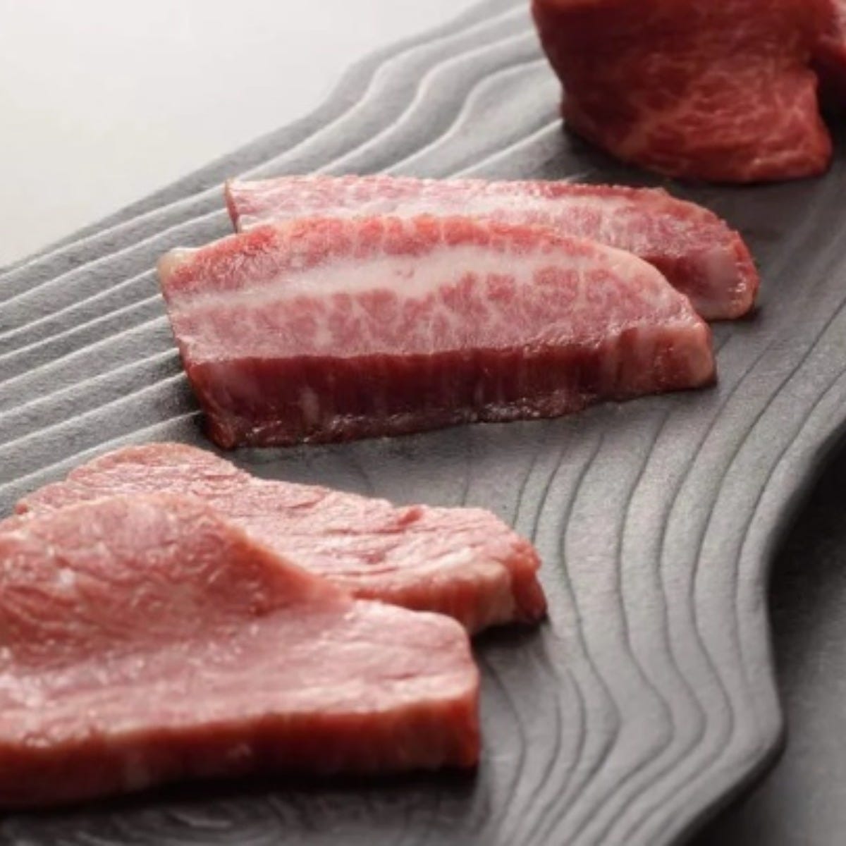 銀座での焼肉デートにぴったりな、2名用個室があるお店3選。落ち着いて会話を楽しみたい日に