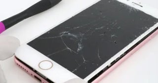 スマホが故障したら、2人に1人が「買い替える」と回答。修理するなら、いくらまで出せる？