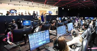 コスプレファッションショーも開催…白熱のバトルが24時間ぶっ通しで繰り広げられたeスポーツフェス「GAMING YOUNIGHT 24h」潜入リポート