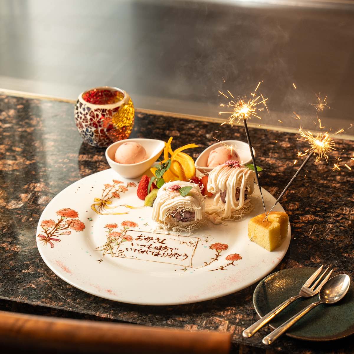 六本木 鉄板焼ORCAのメッセージプレートで会話も弾む！ゲストが喜ぶ華やかイラストのプレートをご紹介