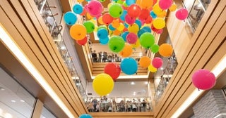 東京・府中駅前がカラフルなバルーンでいっぱいに３月２２日に「Fuchu Balloon Festival（フチュウ バルーンフェスティバル）」を開催