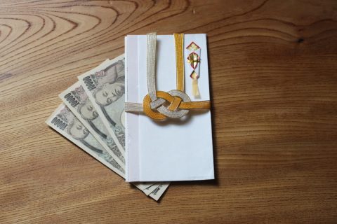 結婚式のご祝儀で「新札」と「旧札」が交ざるのはマナー違反だと聞きました…実際に気にする人は多いのでしょうか？