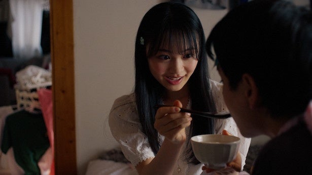 林芽亜里“美子”の本当の姿が明かされたシーンに「ホラーやんw」「怖おもろい！」とSNSザワつく＜夫婦と16歳＞