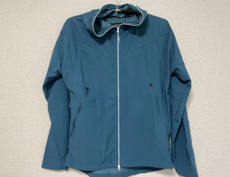 【検証】ワークマン「エックスシェルター」は本当に“涼しい”？ 気温35℃の屋外で「アルファ2900円」「オメガ4900円」に“値段分の価値”は感じられるのか…実際に筆者が着用して感じた効果とは
