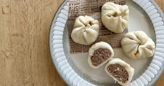 食パンが「肉まん」に大変身！？蒸し器も不要でむちむち食感に仕上がる驚きレシピ