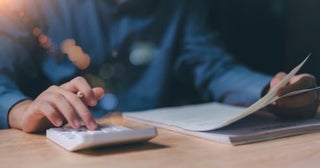 相続を「放棄」したいのですがお金がかかるって本当ですか？ どのくらいの金額がかかるのでしょうか？