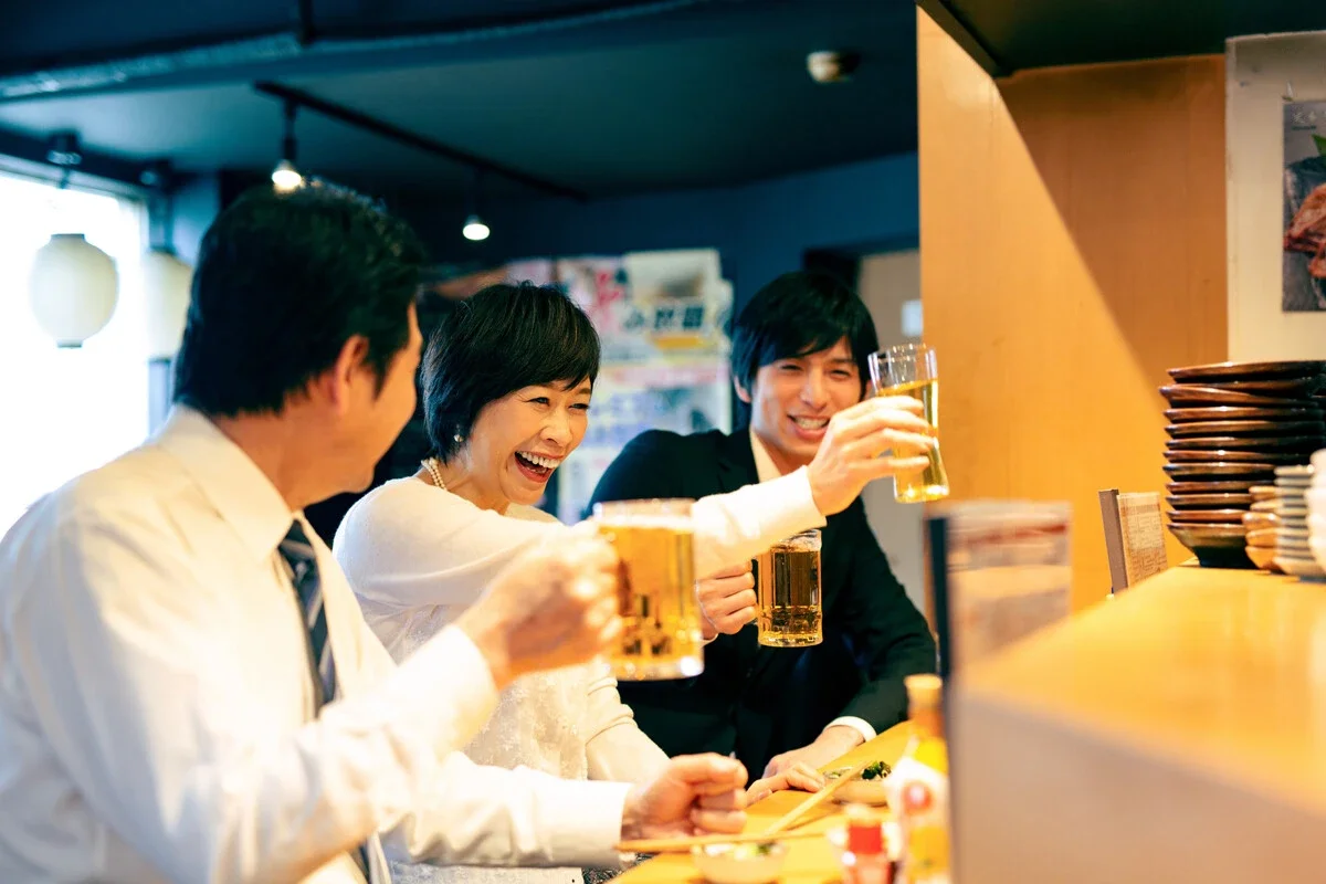 政府が女性管理職増加を掲げ、初の女性総理も誕生！「忘年会with女性上司」で心得るべき11ヵ条