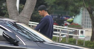 《金髪＆ゴリゴリタトゥー》元“紅白出場”アイドル（40）グループ脱退、薬物逮捕で一時は引退示唆も…訴訟問題解決で見せた“再出発姿”