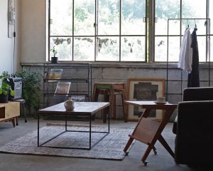 「部屋が狭く見える」のは家具の圧迫感のせい。重苦しくないデザインの選び方とは