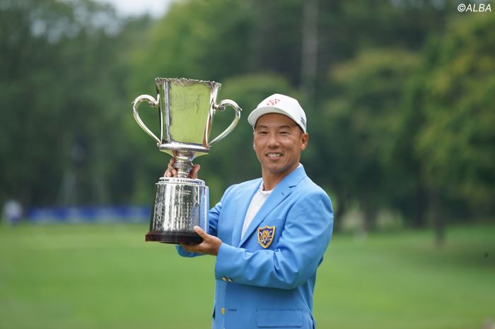 「本当に長かった」44歳・内藤寛太郎が涙の初V圧巻-25でジャンボ超え
