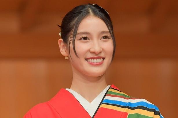 土屋太鳳、完成披露上映会で戸田恵子と笑顔の2ショット公開に「戸田さんとの共演胸熱」の声