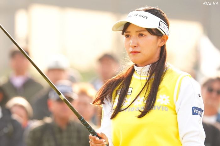 臼井麗香がにっこりウィンク次戦に備えて栃木に移動「地元エネルギー」をチャージ中！