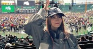 山崎怜奈、乃木坂46卒業メンバーとライブ鑑賞「まさかの」「仲良しなんだね！」