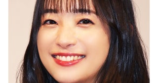 オシャレ解禁宣言がはじけた…足立梨花、“ミニスカ×ロングブーツ”姿に「脚細い」「スタイル抜群」の声