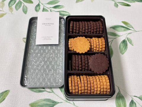 【実録】ココパティス「4212円のクッキー缶」を“自分へのご褒美”に購入！ だいぶ“お高め”だけど「また買いたい」と思える？ 毎月“ご褒美クッキー缶”を楽しむ筆者の結論