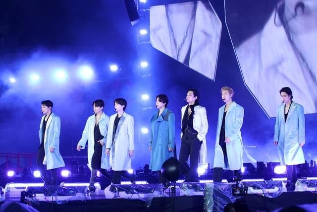 BTS復帰コンサート、観客数が予測の半分以下HYBE株価が急落