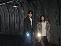 ジェジュン主演『神社悪魔のささやき』、事件の不穏な気配を捉えた場面写真解禁ムビチケ特典第2弾も明らかに！