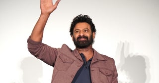 「バーフバリ」主演のプラバースが初来日、名セリフ「Jai Mahishmati」生披露に“国民”沸騰