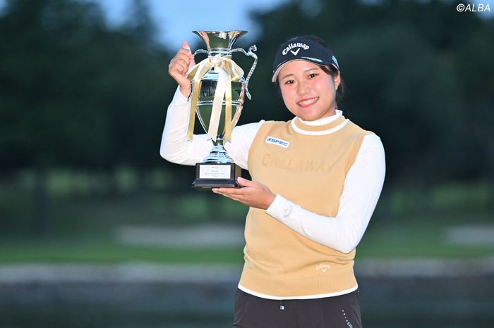 20歳ルーキーの竹原美悠が初優勝「64」で4差圧倒【マイナビ ネクストヒロインツアー】