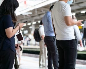 電車のドア前から絶対に動かない迷惑客“ドア地蔵”に声をかけた結果「え、わざわざ出んといけん？」と返されて…――大反響セレクション