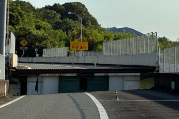 NEXCO西日本、熊本県内の高速道路で通行止め継続解除見込み立たず