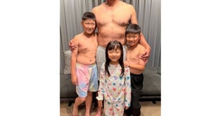  小原正子、11年続く“父と子”の恒例記念写真公開 