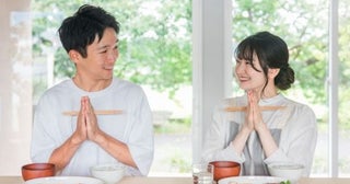 物価高で「居酒屋・バー」利用は11.0％減の一方、「惣菜・パン」の購入は“90.5％増”とほぼ倍増！ 忙しいカップル・夫婦が外食も自炊も避ける“中食シフト”を乗り切る食費管理術