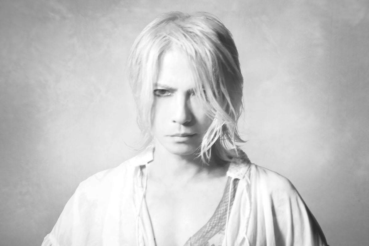 HYDE、自身の誕生日にニュー・シングル「THE ABYSS」発売「静」の世界観を表現したバラード・ソング