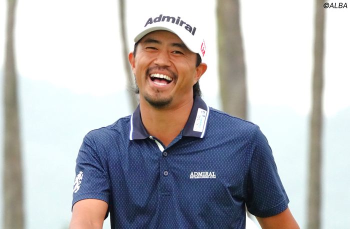 ＜速報＞小平智が単独トップでホールアウト「65」の米澤蓮ら2位