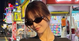 《直視できない》29歳韓流アイドルが“ハイレグ”ジーパン姿…“両脇丸見え”スタイルも話題に