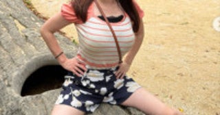 グラビア話題44歳・元NHKの竹中知華アナ、ショーパン姿で開脚ショット「美しい」「魅力の塊です」