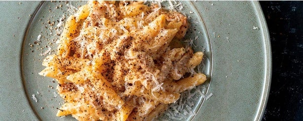 豚肉の旨みを引き出した「KEITA流ペンネのカルボナーラ」