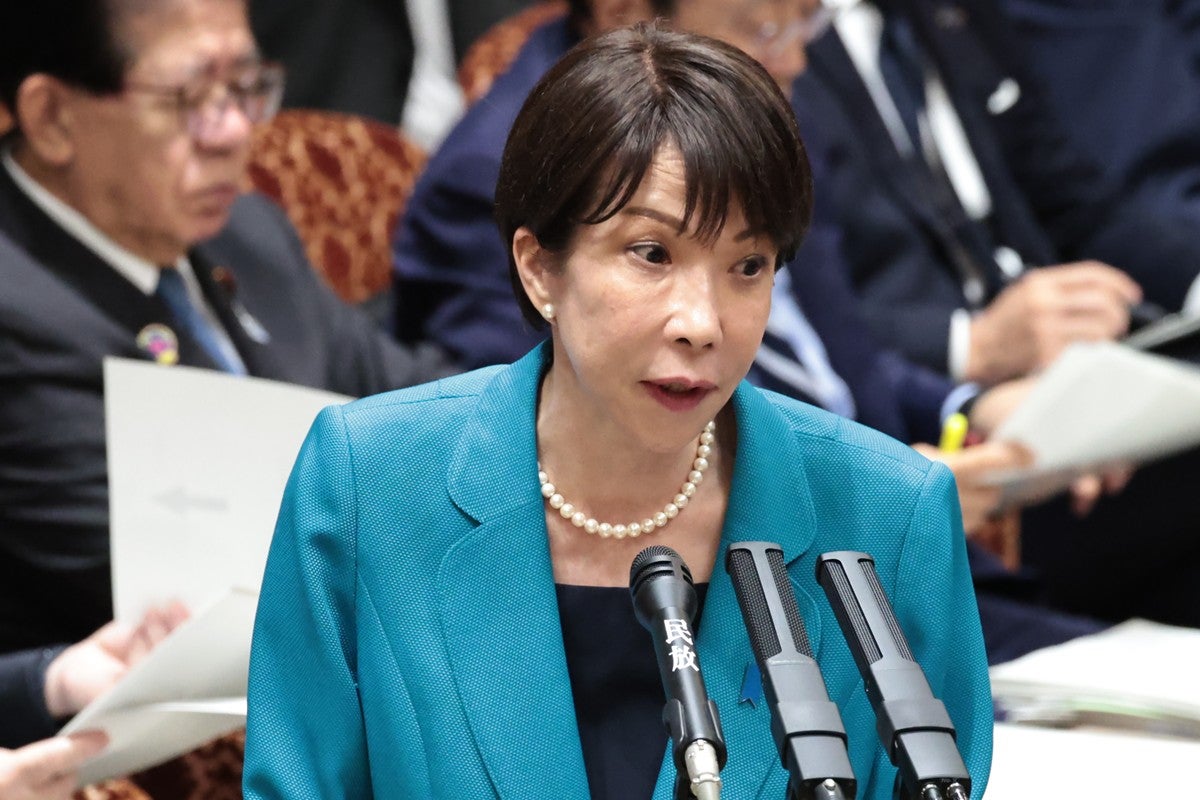 「しいて言えば、奨学研修者」高市首相“肩書問題”「立法調査官」命名者の“大物女優の父”が33年前に語っていた「真相」