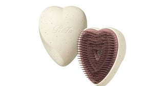 ツヤ髪メイク。「ReFa HEART BRUSH」に新色・アースホワイトが登場