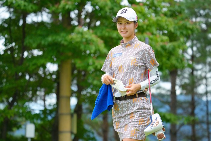 ルーキー・與語優奈が初優勝に王手黄アルム2位、永嶋花音ら3位