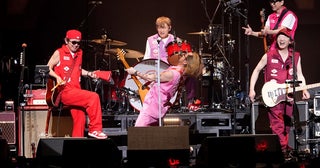 ユニコーン・奥田民生の還暦を祝う60祭民生ボーカルの曲を詰め込んだセトリ！初期ナンバー「サービス」に歓喜の嵐【オフィシャルレポート】