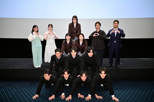 山田杏奈、映画『NEW GROUP』完成披露に登壇！20超の海外映画祭でも支持［イベントレポート］
