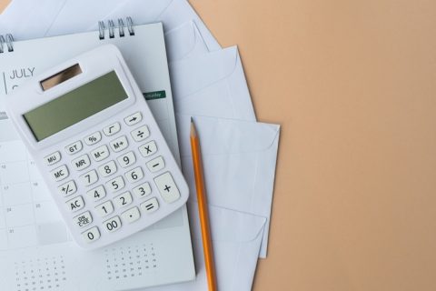 産休に入ったのですが、市から住民税の納付書が届きました。収入がないのに、なぜ払わなければならないのですか？