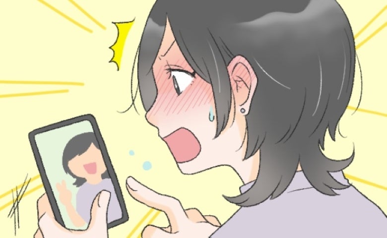 「えっ！？なんで…」恥ずかしすぎる…！友人とのツーショット⇒拡大すると驚きの事実が