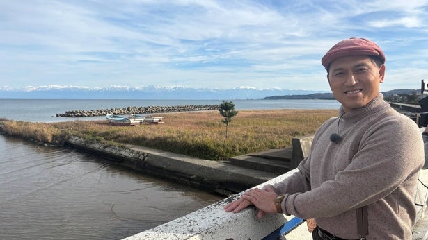 春日俊彰、年末1時間SPのロケは8時間コース「絶対見たいじゃん」があふれる氷見駅周辺で縛りプレイも＜じばせん＞