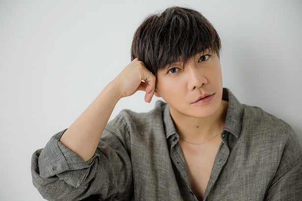 成宮寛貴「やりたいことをしている時間が幸せ」“強く生きるために必要なこと”とは？復帰後初映画『藁にもすがる獣たち』インタビュー