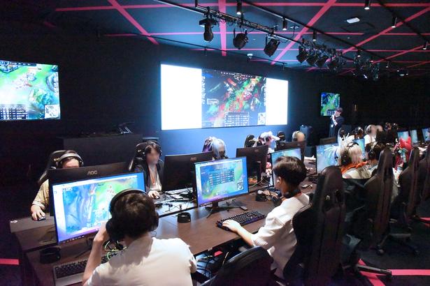 『LOL』オフライン交流イベント「Level up Lounge Lv.5」が開催…即興チームでの対戦やコスプレ撮影も大盛況