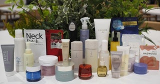 忙しい年末年始こそ“タイパ美容”！コスメオタクが選ぶ、疲れた時こそ使いたい究極のアイテムは？