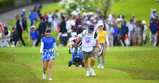 ＜速報＞菅沼菜々が後続に3差をつけてラスト3ホールへ2位に大里桃子らが続く