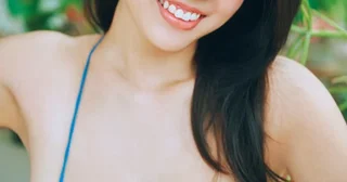 あふれるポテンシャルが花開く！マイク眞木の娘、眞木 花（まき・はんな）が堂々の初グラビア「家族の力を借りずに自分だけでなんとか道を切り開きたい」