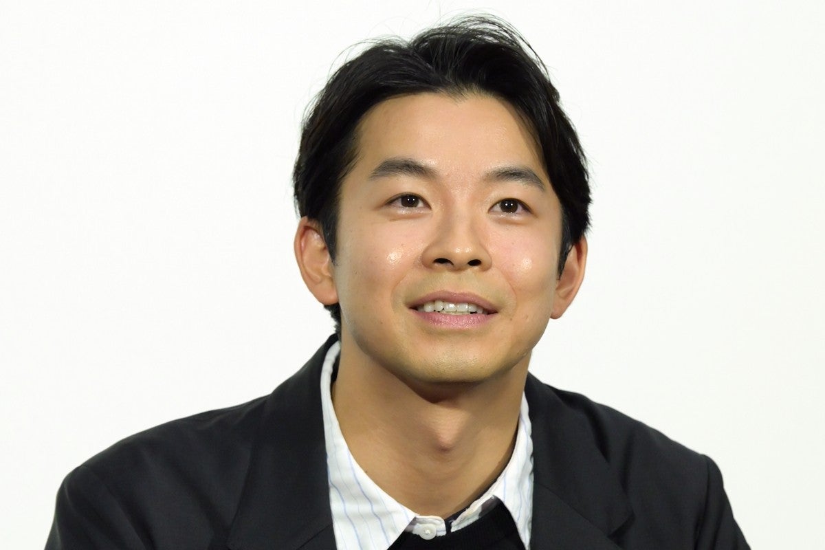 【独自】仲野太賀河合優実似の新恋人と熱愛！目撃した手つなぎ、密着の「フジロックデート」