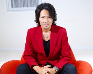 「金持ちを札束で引っ叩きたかった」“日本で一番稼いだホスト”の意外な原点。関西学院大学時代に感じた格差