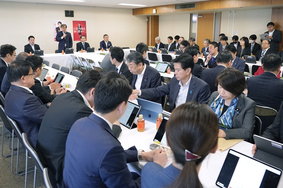 「バカバカしい話」自民党国旗損壊罪の骨子案で“お子様ランチの旗が対象か”を議論…緊迫感なき姿勢に冷ややかな声